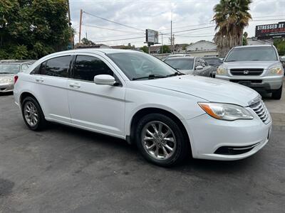 2014 Chrysler 200 LX  