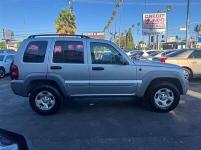 2003 Jeep Liberty Sport   - Photo 35 - Los Angeles, CA 91306