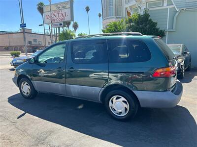 1999 Toyota Sienna CE   - Photo 31 - Los Angeles, CA 91306