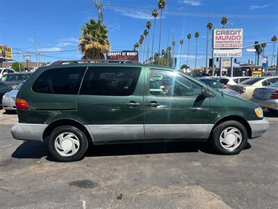 1999 Toyota Sienna CE   - Photo 6 - Los Angeles, CA 91306