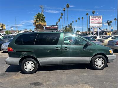 1999 Toyota Sienna CE   - Photo 36 - Los Angeles, CA 91306