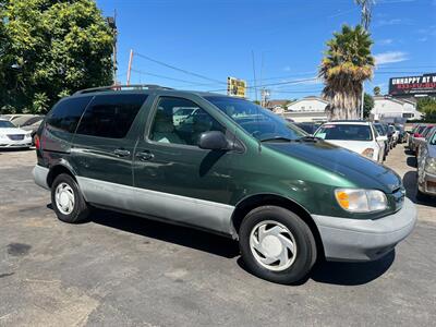 1999 Toyota Sienna CE   - Photo 3 - Los Angeles, CA 91306