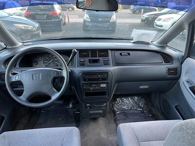 1995 Honda Odyssey LX   - Photo 21 - Los Angeles, CA 91306