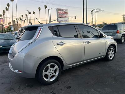 2011 Nissan LEAF SL   - Photo 7 - Los Angeles, CA 91306