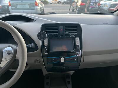 2011 Nissan LEAF SL   - Photo 23 - Los Angeles, CA 91306