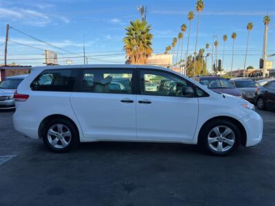 2012 Toyota Sienna Base 7-Passenger   - Photo 5 - Los Angeles, CA 91306