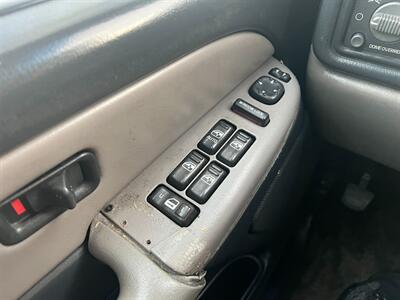 2001 Chevrolet Tahoe LS   - Photo 45 - Los Angeles, CA 91306