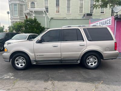 2002 Lincoln Navigator   - Photo 11 - Los Angeles, CA 91306