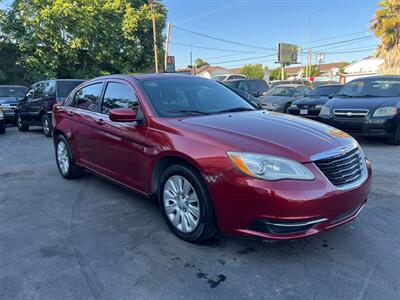 2014 Chrysler 200 LX  