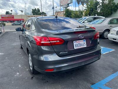 2017 Ford Focus S   - Photo 10 - Los Angeles, CA 91306