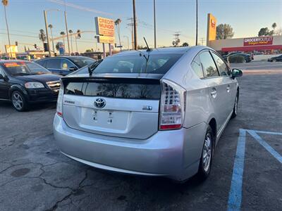 2011 Toyota Prius Two   - Photo 8 - Los Angeles, CA 91306