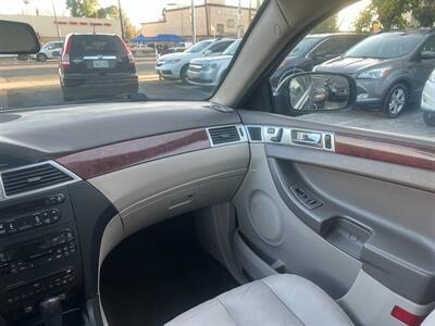 2006 Chrysler Pacifica Touring   - Photo 21 - Los Angeles, CA 91306