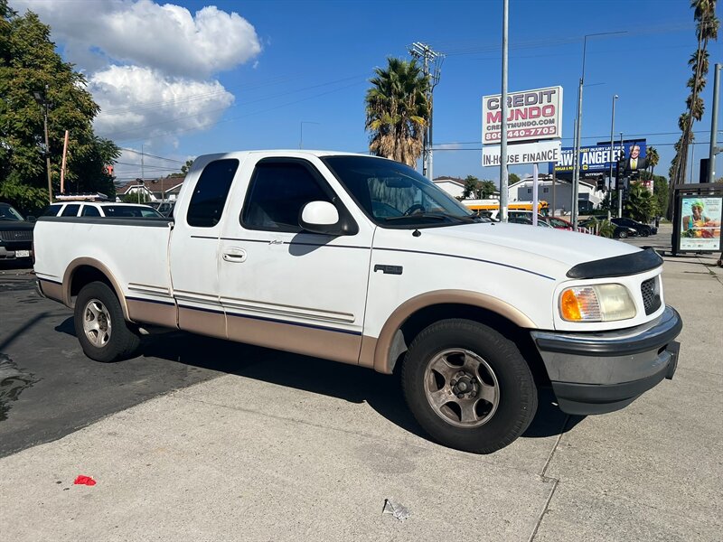 1997 Ford F-150 Lariat  