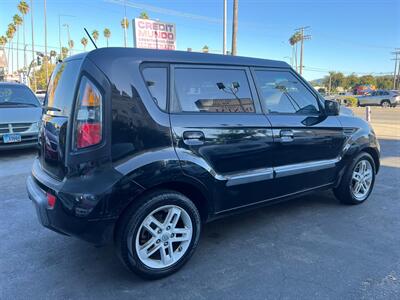 2010 Kia Soul +   - Photo 7 - Los Angeles, CA 91306