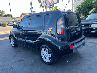 2010 Kia Soul +   - Photo 32 - Los Angeles, CA 91306