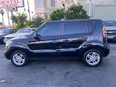 2010 Kia Soul +   - Photo 30 - Los Angeles, CA 91306