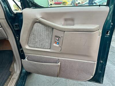 1997 Ford Aerostar XLT   - Photo 40 - Los Angeles, CA 91306