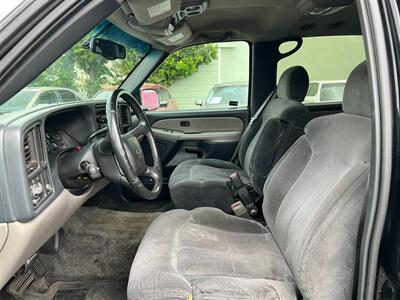 2002 Chevrolet Suburban 1500   - Photo 15 - Los Angeles, CA 91306