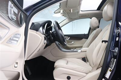 2019 Mercedes-Benz GLC GLC 300   - Photo 18 - Jacksonville, FL 32211