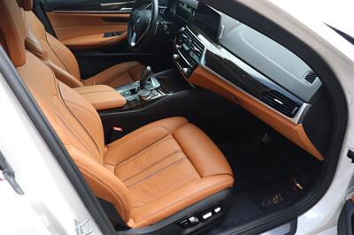 2019 BMW 5 Series 530i - Photo 11 - Jacksonville, FL 32211