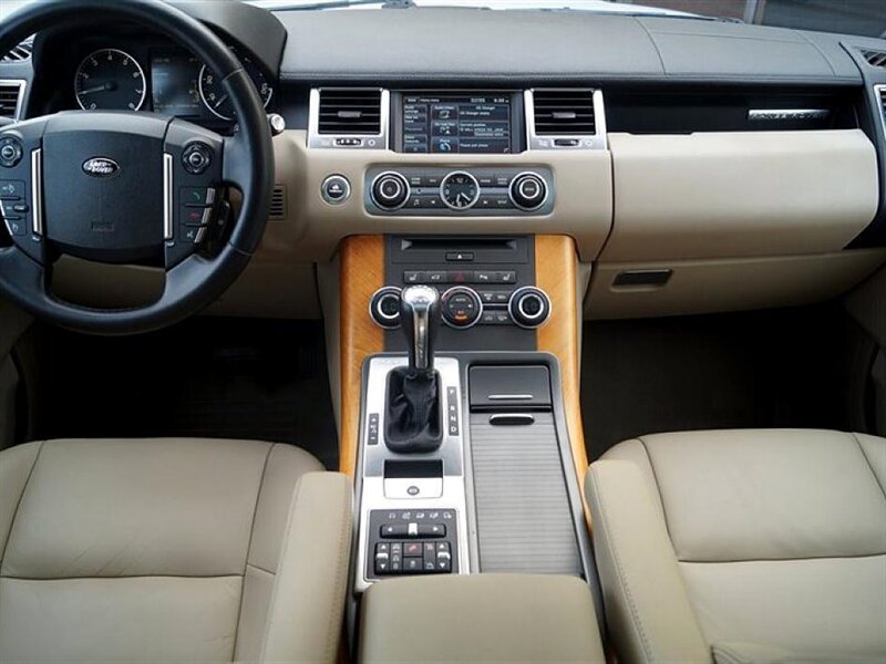 2012 Land Rover Range Rover Sport HSE photo