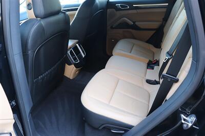 2014 Porsche Cayenne Platinum   - Photo 14 - Jacksonville, FL 32211