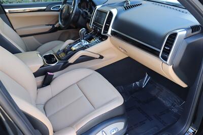 2014 Porsche Cayenne Platinum   - Photo 11 - Jacksonville, FL 32211