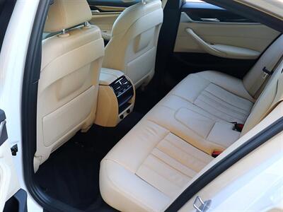 2018 BMW 5 Series 530i - Photo 16 - Jacksonville, FL 32211