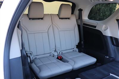 2018 Land Rover Discovery SE   - Photo 16 - Jacksonville, FL 32211