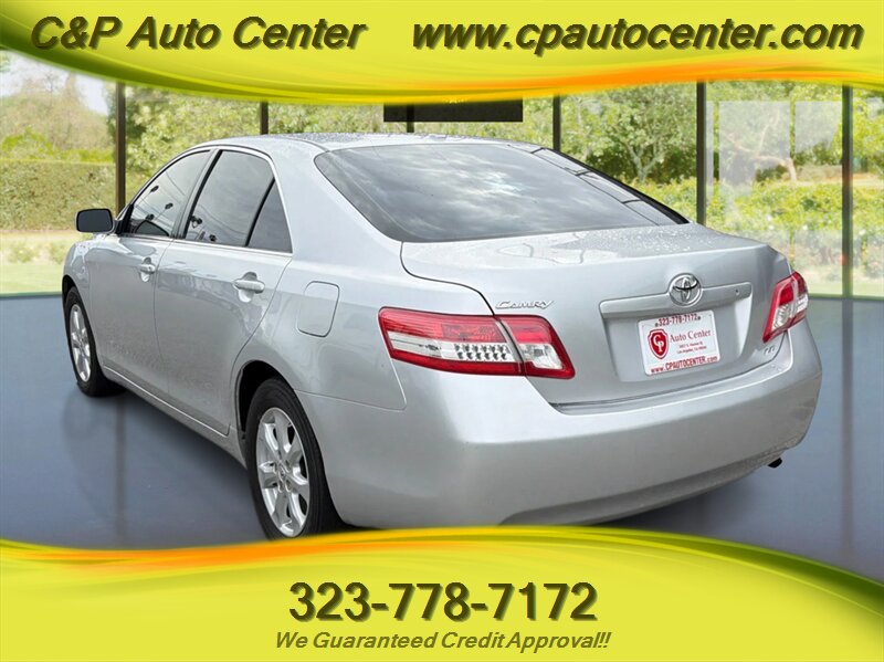 2011 Toyota Camry LE - Photo 4 - Los Angeles, CA 90044
