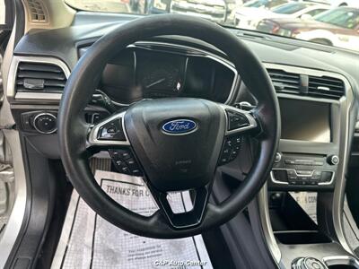 2017 Ford Fusion SE   - Photo 12 - Los Angeles, CA 90044