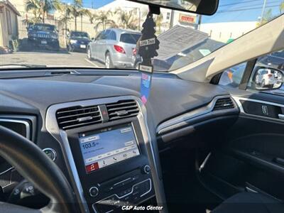 2018 Ford Fusion SE   - Photo 16 - Los Angeles, CA 90044