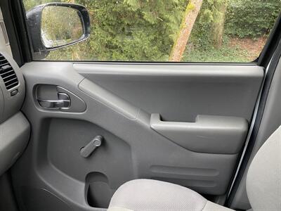 2017 Nissan Frontier S King Cab   - Photo 15 - Kirkland, WA 98034