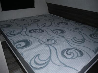 2020 Highland Ridge Mesa Ridge 171RD   - Photo 9 - Puyallup, WA 98373