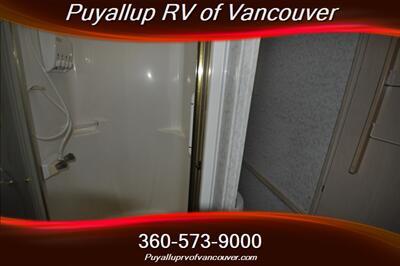 2001 NEWMAR DUTCHSTAR 3852-SPA   - Photo 26 - Vancouver, WA 98682-4901