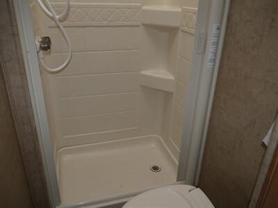 2016 Forest River Sunseeker 2700DS-CD   - Photo 7 - Puyallup, WA 98373