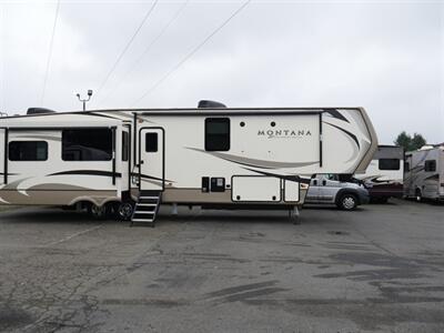 2019 Keystone Montana 20th Anniversary 3930FB   - Photo 3 - Puyallup, WA 98373
