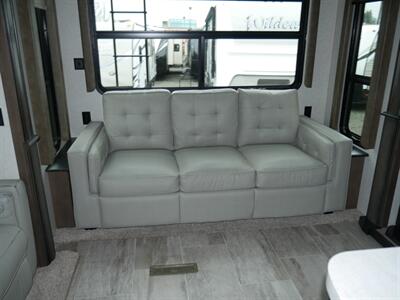 2019 Keystone Montana 20th Anniversary 3930FB   - Photo 8 - Puyallup, WA 98373