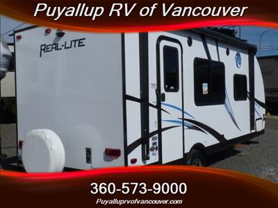 2018 PALOMINO REAL LITE RL 182   - Photo 2 - Vancouver, WA 98682-4901