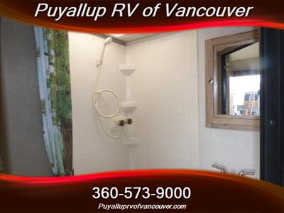 2018 PALOMINO REAL LITE RL 182   - Photo 8 - Vancouver, WA 98682-4901