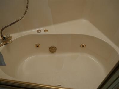 1999 Gulf Stream Tour Master 8403   - Photo 6 - Puyallup, WA 98373