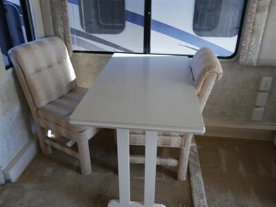 1999 Gulf Stream Tour Master 8403   - Photo 3 - Puyallup, WA 98373