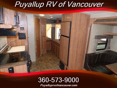 2016 FOREST RIVER RV ROCKWOOD 233S   - Photo 8 - Vancouver, WA 98682-4901