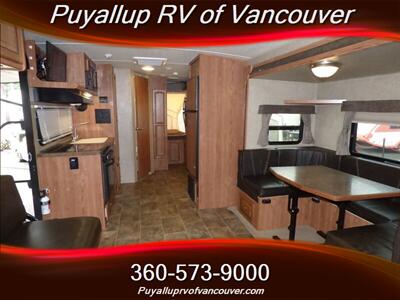 2016 FOREST RIVER RV ROCKWOOD 233S   - Photo 7 - Vancouver, WA 98682-4901