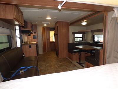 2016 FOREST RIVER RV ROCKWOOD 233S   - Photo 6 - Vancouver, WA 98682-4901