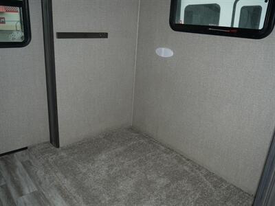 2022 Grand Design Reflection 312BHTS   - Photo 13 - Puyallup, WA 98373