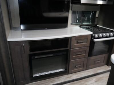 2022 Grand Design Reflection 312BHTS   - Photo 10 - Puyallup, WA 98373