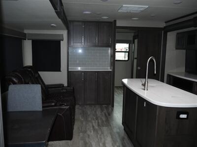 2022 Grand Design Reflection 312BHTS   - Photo 23 - Puyallup, WA 98373