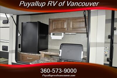 2017 KEYSTONE RV COUGAR 28RKS 28RKS FIFTH WHEEL   - Photo 6 - Vancouver, WA 98682-4901