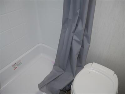 2025 Forest River Cherokee Greywolf Black Label 22RRBL   - Photo 8 - Puyallup, WA 98373